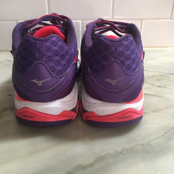 👟Like New Women’s Mizuno Wave Inspire 12. X10 Running Tennis Shoes - Picture 8 of 11